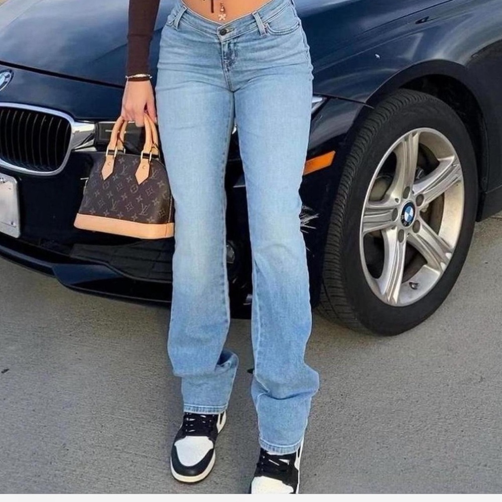 Women's Light Blue Jeans